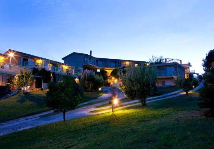 Daphne Holiday Club Халкидики Экстерьер фото